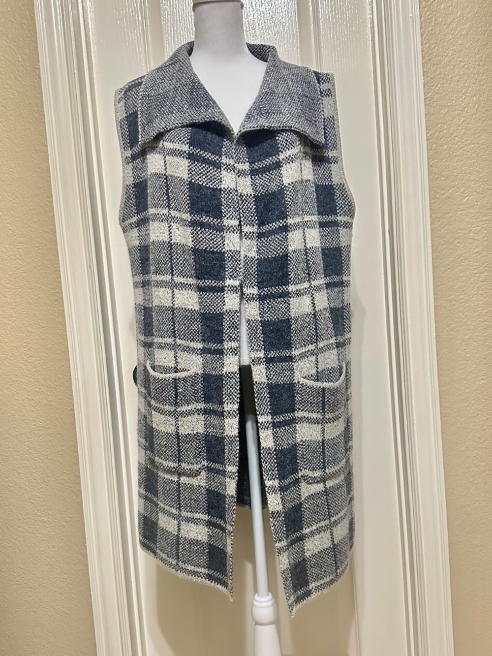 Papa Vancouver Open Front Long line Sweater vest pockets